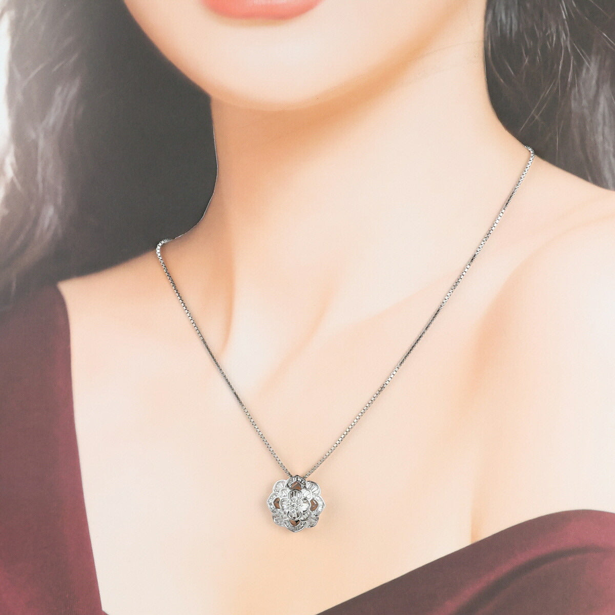 ダイヤモンド 1.00ct フラワーモチーフ ネックレス K18WG D2492