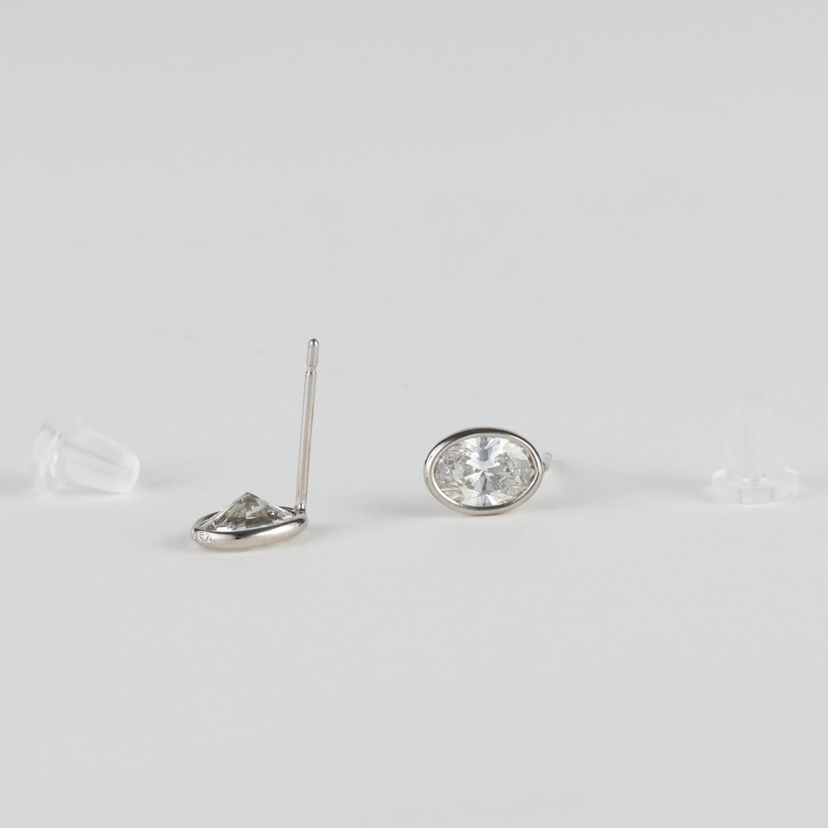F-I1 H-SI2 ダイヤモンド 0.507ct 0.503ct オーバル スタッド ピアス Pt900 D2522